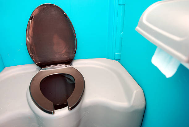 Best Portable toilet rental cost  in Ely, MN